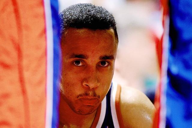 小萨32+21国王险胜鹈鹕3连胜 绿军大胜活塞